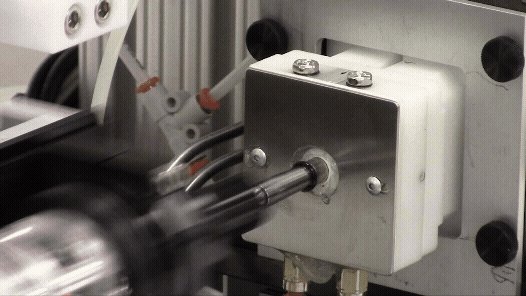AIS - Outer Diameter Lubricator In-Action - 3
